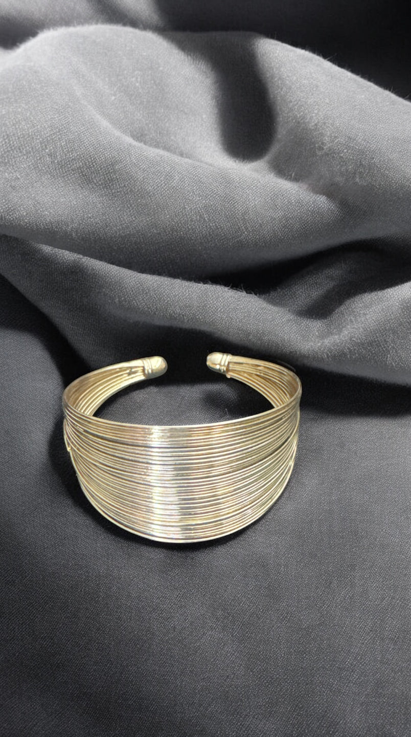 The Gold Bold Bangle #B15