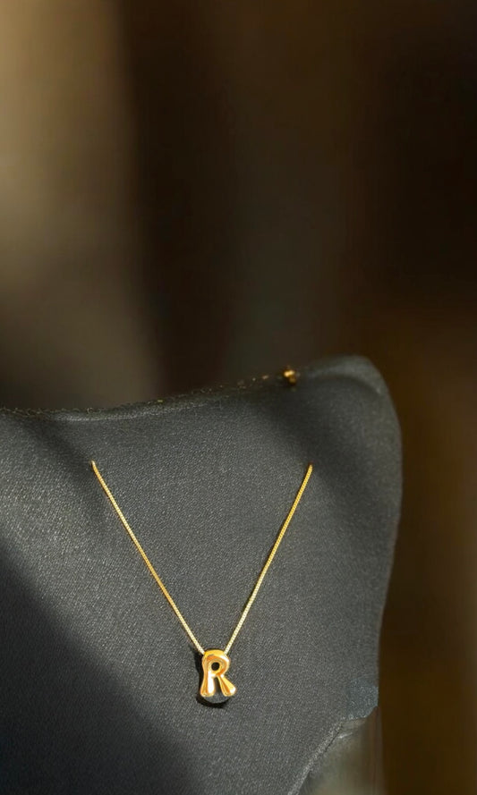 The R Necklace