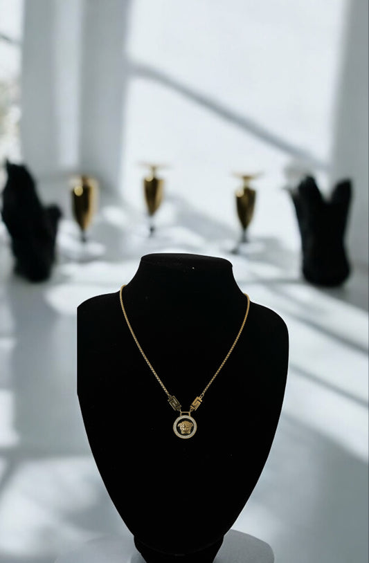 The V Necklace
