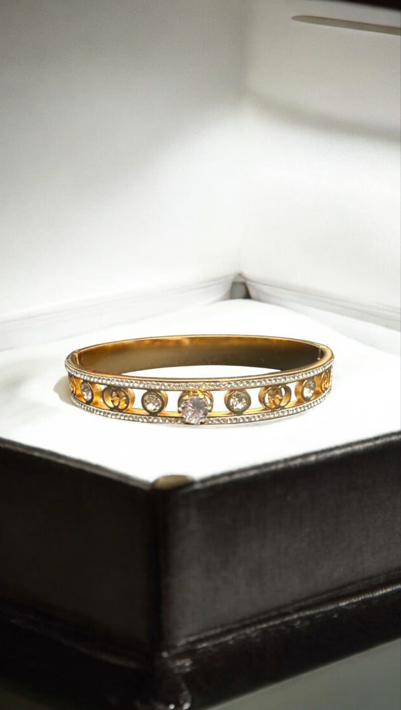 The GG Diamond Bangle #B4