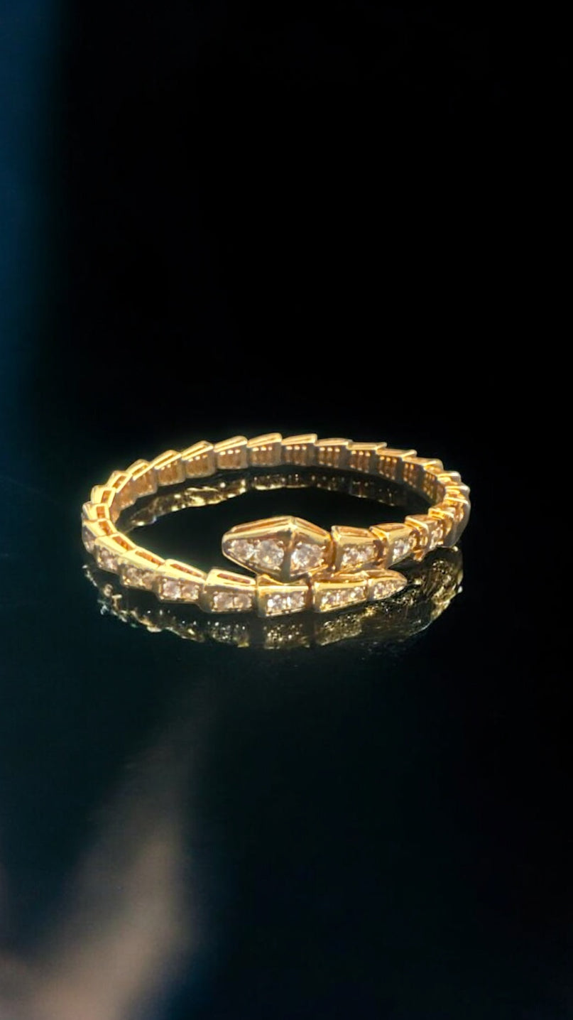 The Diamond Cut B Bangle #B8