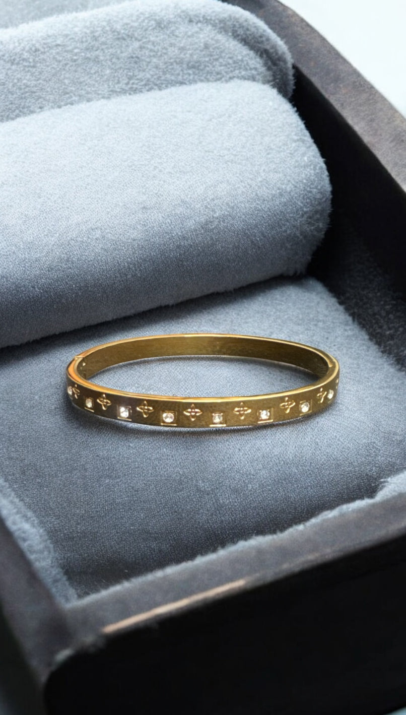 The Flower and Diamond Bangle #B14
