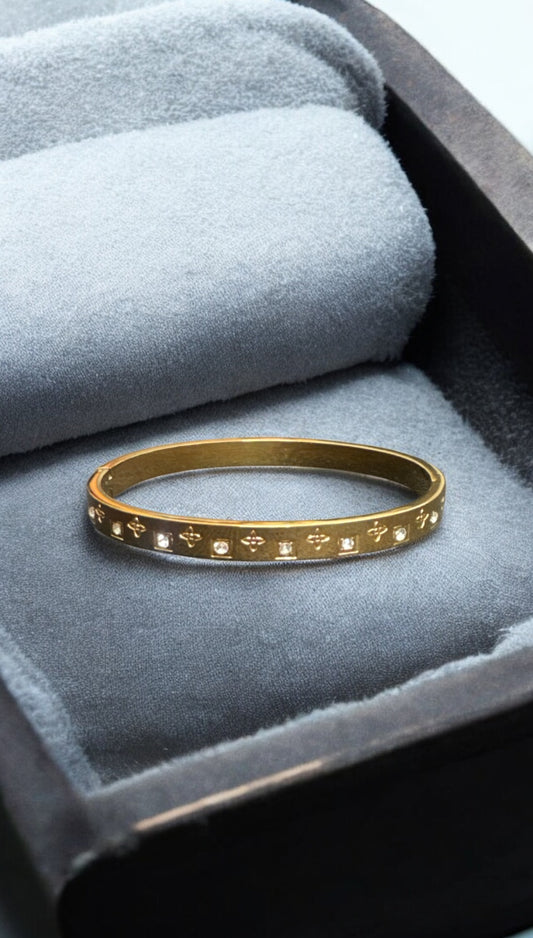 The Flower and Diamond Bangle #B14