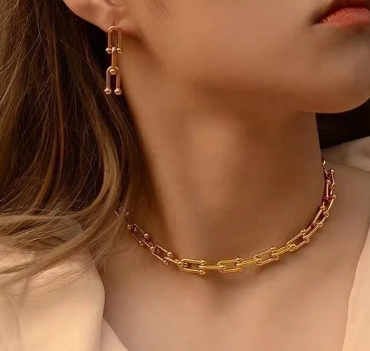 Looped Necklace,Earings and Bracelet Set